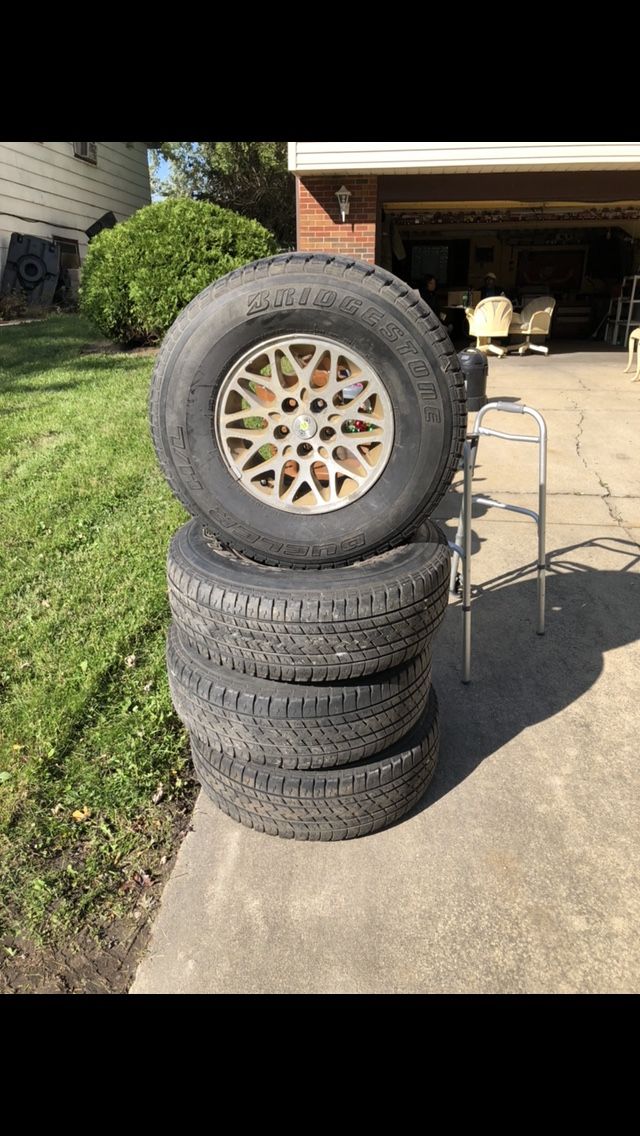 Bridgestone tires p265/70/R15