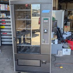 Vending Machine (Polyvend)