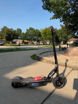Razor electric scooter