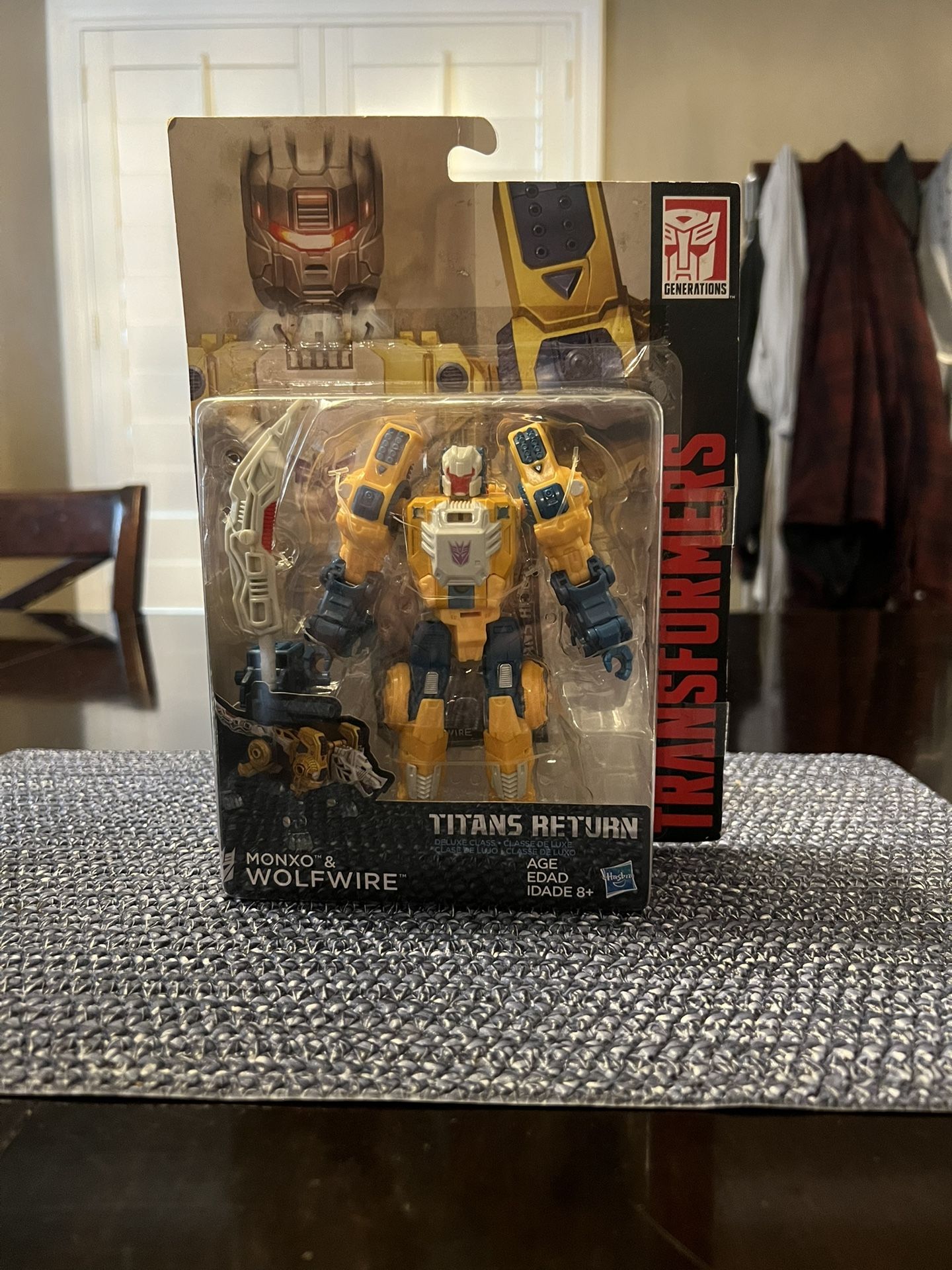 Transformers Generations Titans Return Monxo And Wolfwire