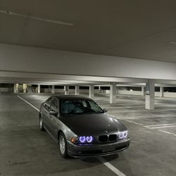 2002 BMW 525i