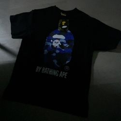 Bape tee size M could negotiate the price