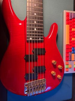 Peavey TL-Six Bass