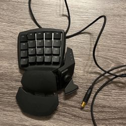 Razer Orbweaver Chroma Mechanical Keypad