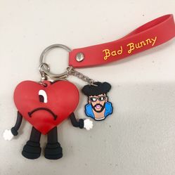 BAD BUNNY Heart 3D KEYCHAIN Es