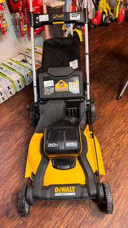 Maquina Dewalt para cortar sácate de pilas