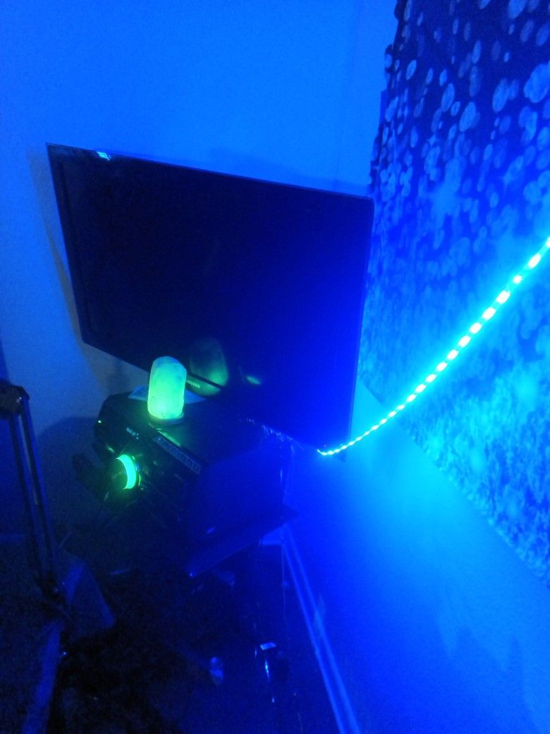Black 50 In Not Smart Tv But It Connects
