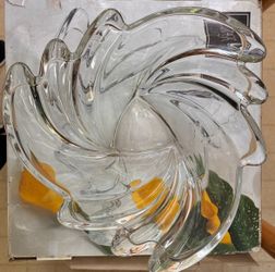 Mikasa Swing crystal clear triangle centerpiece bowl