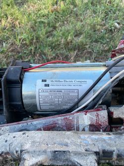 Titan 440 motor and parts