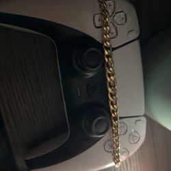 hollow bracelet 