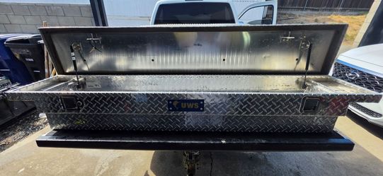 UWS Aluminum Diamond Plate Truck Tool Box