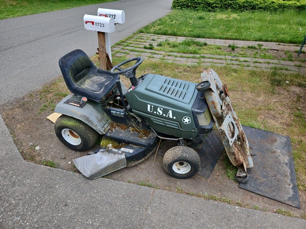 Free Riding Mower. Not Working for Sale in Buckley, WA OfferUp