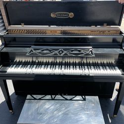 Kohler & Campbell Waldorf Piano 