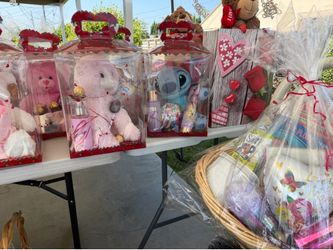 Handcrafted Mothers Day Baskets