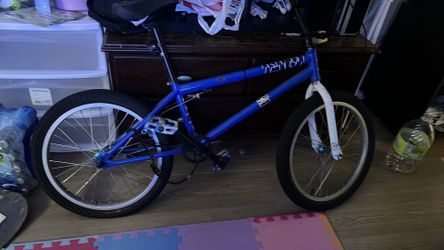 Bm’s bike just has a flat tire