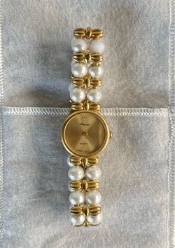 Women's Lucoral bracelet watch, pearl & gold color