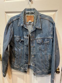 Vintage Levi’s Relaxed Trucker Denim Jacket Men’s Large Made USA