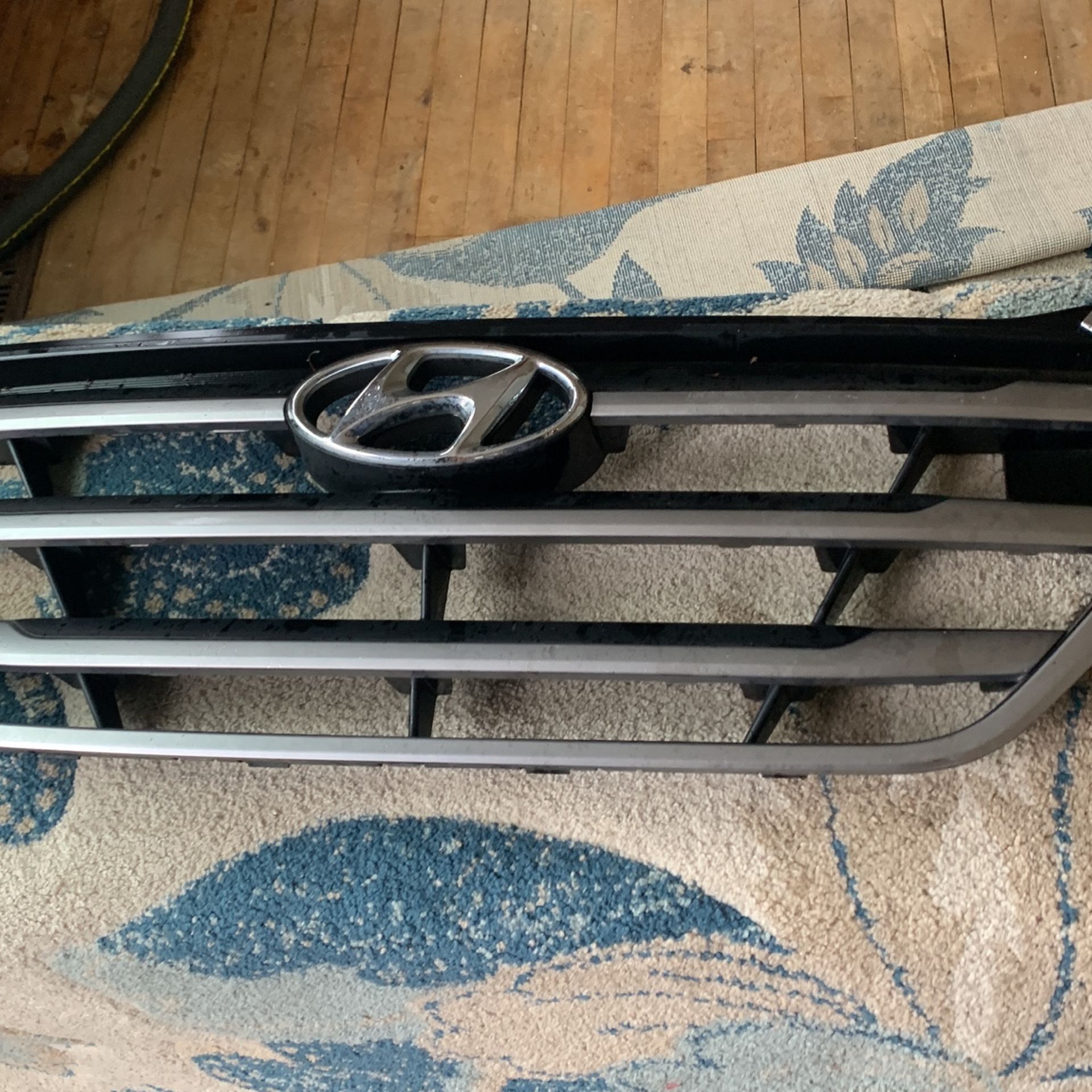 2016-2019 Hyundai Tucson Grille
