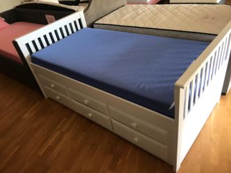 Trundle bed with storage