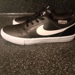 Nike mens 10 Great  Condition 