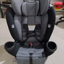 Like New Evenflo Revolve360 All-in-One – Save Your Back!