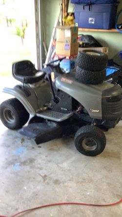 Craftsman riding lawnmower runs great