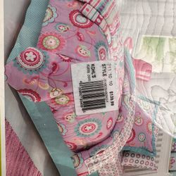 Full Bed comforter And Sheets: Girls
