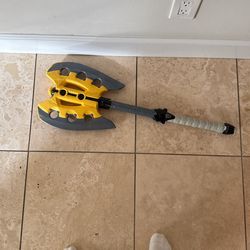 Nerf N-Force Warlock Axe