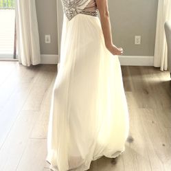 Beautiful genuine, Crystal wedding dress/prom dress