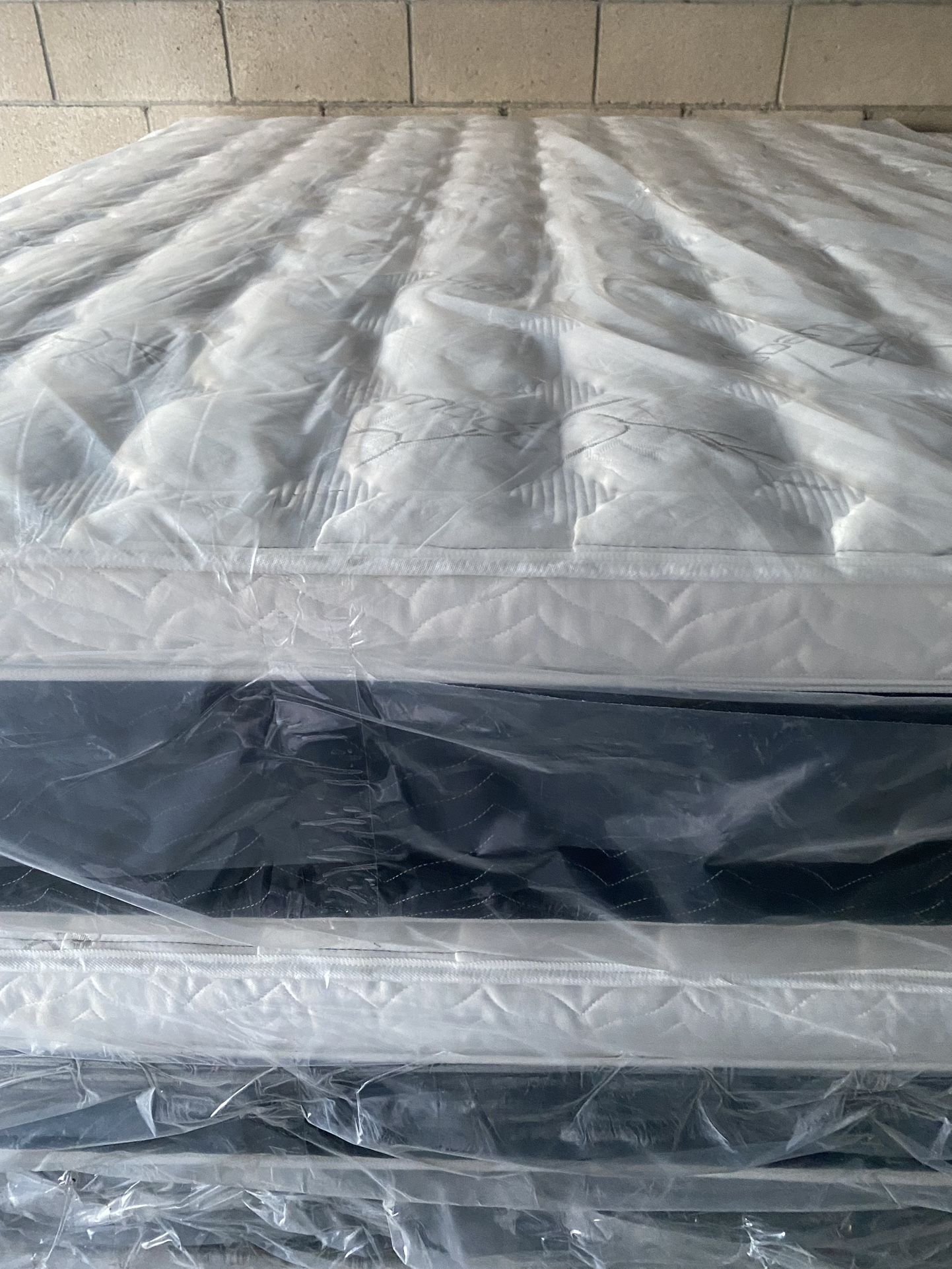 Still In Factory Wrapper Eastern King Pillow Top Medium Firm Mattress