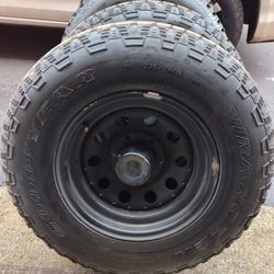 235/75R15 Set 4 Wheels And Tires 6x5.5 Toyota, Chevy, Nissan 