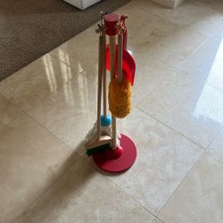 Melissa and Doug Broom and Mop Set