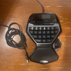 Logitech G13 Gaming Keypad