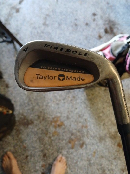 Mens Taylor Made Bubble Shaft Golf Club Set