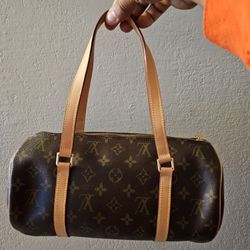 Louis Vuitton Papillon Bag
  
