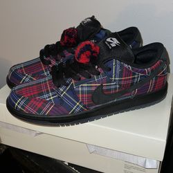 Nike SB Dunk Low “Nardwuar” Size 10.5 DS No Trades!!