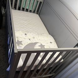 New Baby’s Crib 