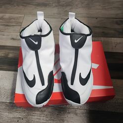 Nikes gloves