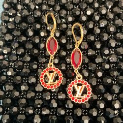 LV EARRINGS 