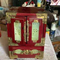 Jewelry Chest