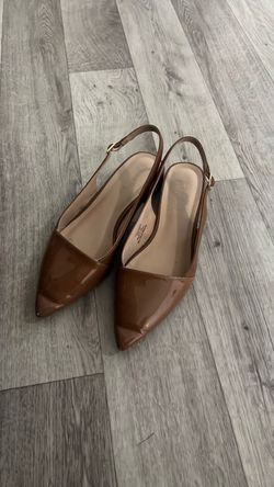 Tan flats