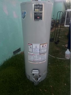 Water heater 40 galones  2017