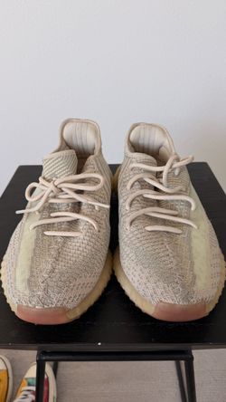 Adidas Yeezy Boost 350 V2 Sneakers SZ 9 1/2