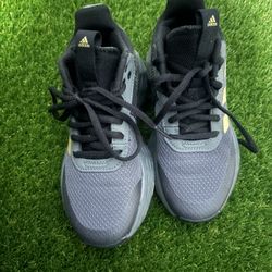 Boys Adidas Size 13c 