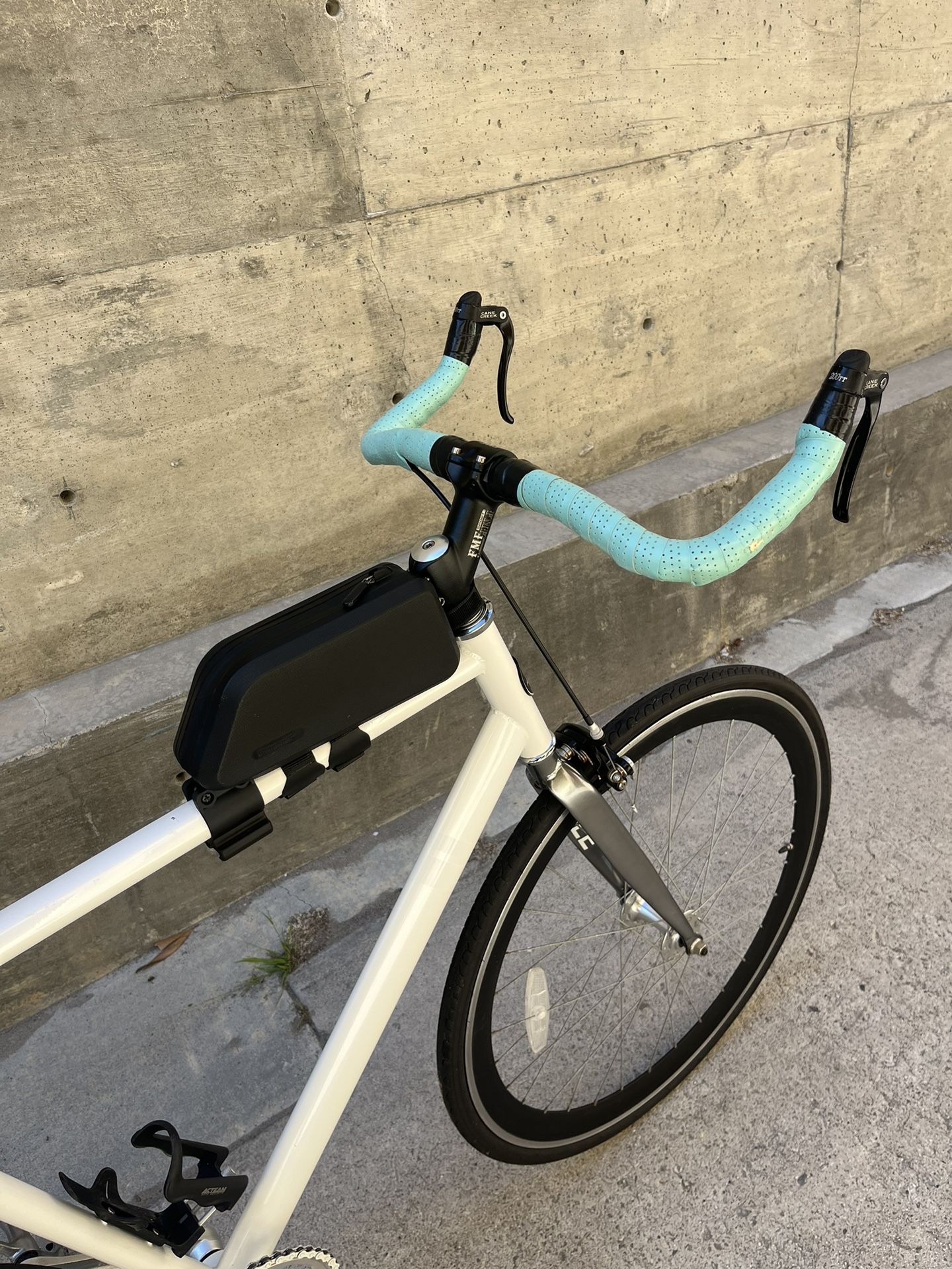 Sole Fixie Bike 59cm and All Bike Accessories. Original Handles And