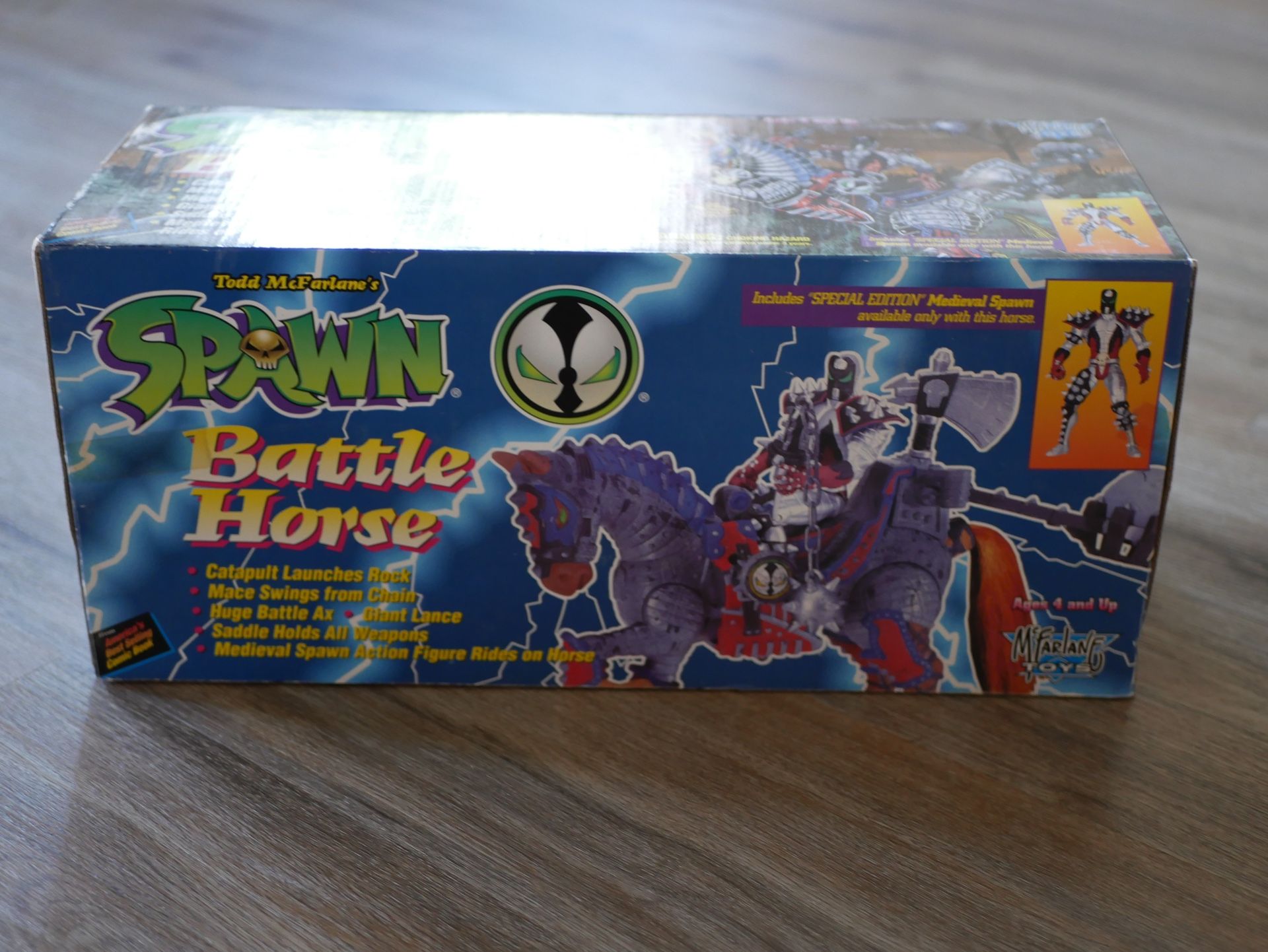 1995 McFarlane Toys Spawn *Battle Horse* w/Special Edition Medieval Spawn-Boxed