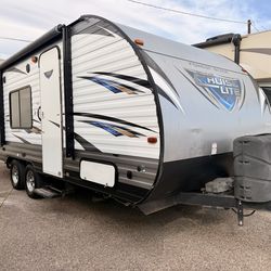 2017 CRUISE LITE SALEM 22Ft Travel Trailer lightweight Must See
