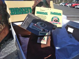 New Men boots size 13