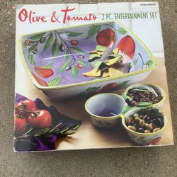 Olive & Tomato Entertainment Set 2 pc