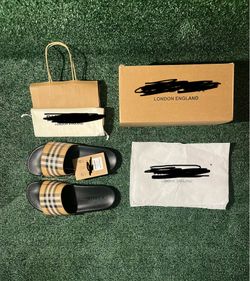 Burberry check slide design